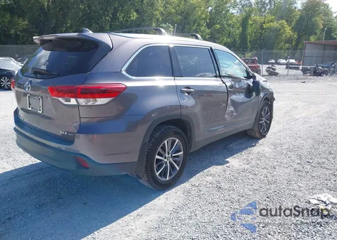 2019 Toyota Highlander Xle из США, поврежденный, VIN 5TDJZRFH2KS578242